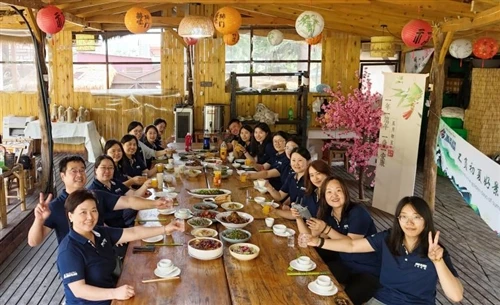 MIGO GLASS เฉลิมฉลองเทศกาลแข่งเรือมังกรด้วยประเพณีซงซี-กิจกรรมสร้างทีม