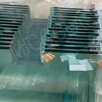 แผงกระจกประตูห้องอาบน้ำ