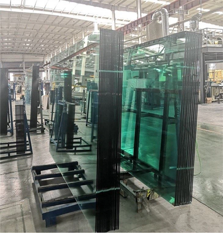 padel court glass panel produced by MIGOGLASS