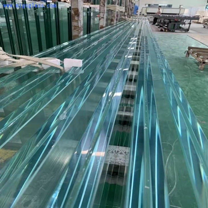 Low Iron Glass Rib